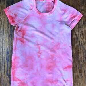 Lululemon Swiftly Tech 2.0 Marble Dye Raspberry Cream Short Sleeve Tee
